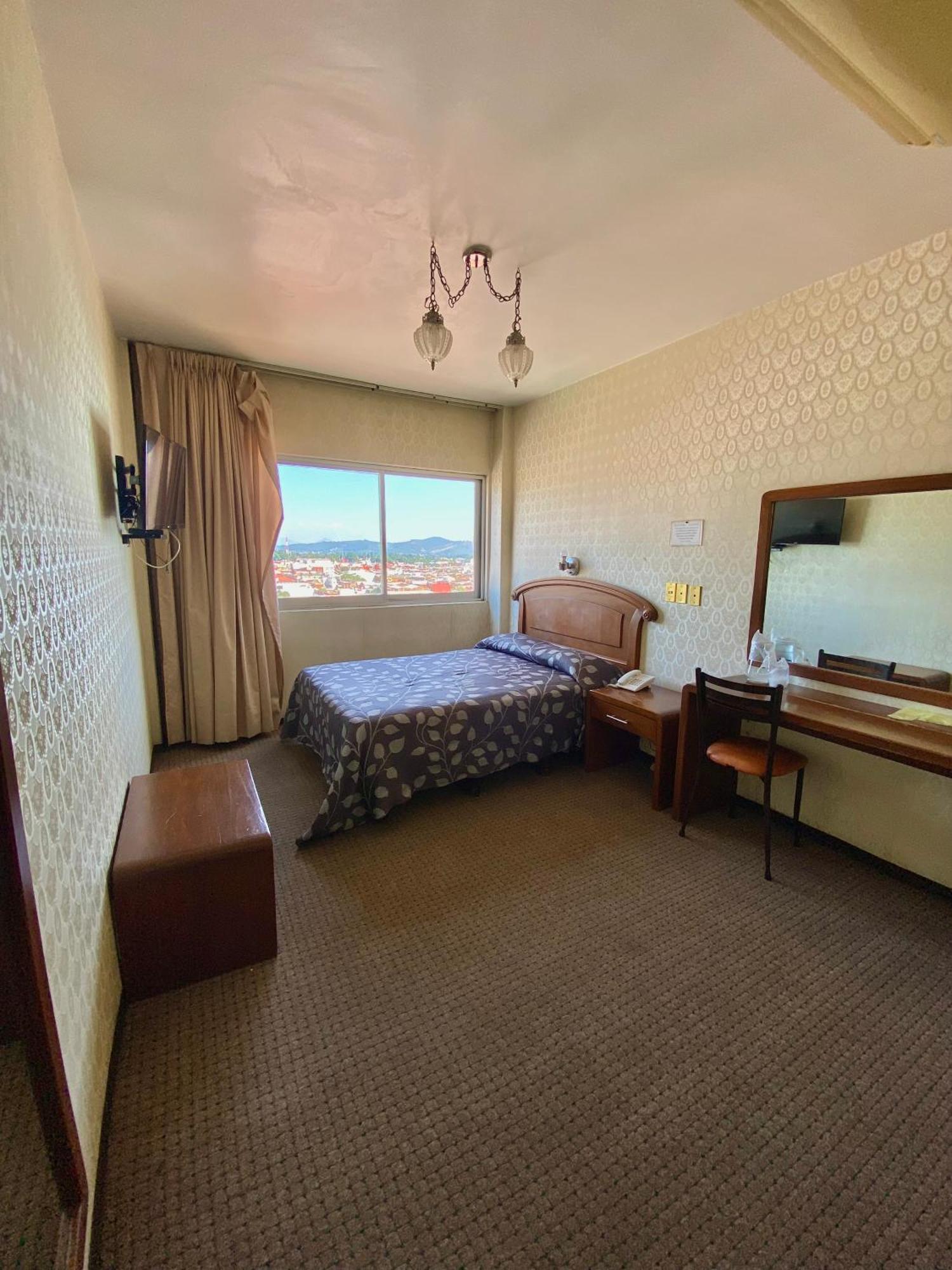 Nuevo Hotel Alameda De Uruapan Uruapan  ภายนอก รูปภาพ